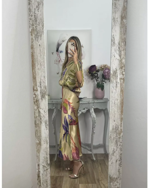 Seidenkleid-Set mit Blumenmuster - Image 5